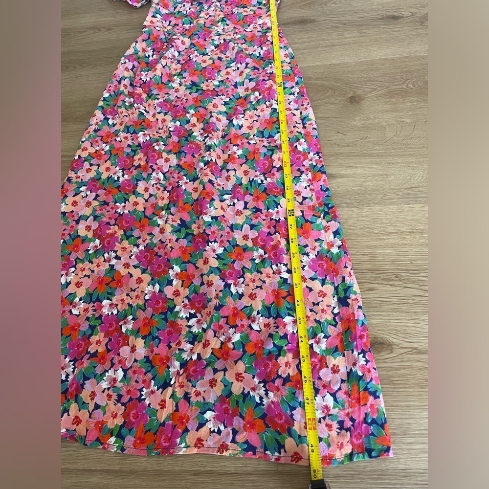 Charlie Holiday Valentina Floral Midi Dress - Picture 9 of 12
